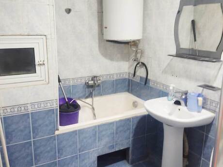 9-cu mikrorayonda 1 otaqlı köhnə tikili mənzil kirayə verilir, 47 m², 450 AZN/ay, şəkil 5 / 6