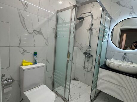 8 Noyabrda 3 otaqlı yeni tikili mənzil kirayə verilir, 95 m², 900 AZN/ay, şəkil 5 / 9
