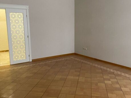 6-room new-build apartment for sale in Elmlər Akademiyası, 250 m², 3 500 AZN, photo 3 / 12