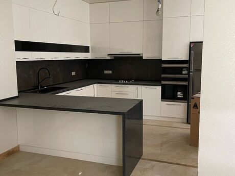 6-room new-build apartment for sale in Elmlər Akademiyası, 250 m², 3 500 AZN, photo 4 / 12