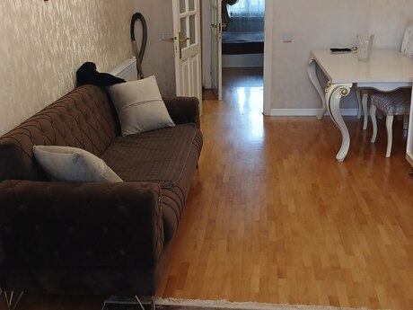 Azadlıq Prospektidə 2 otaqlı köhnə tikili mənzil satılır, 65 m², 200 000 AZN, şəkil 4 / 12