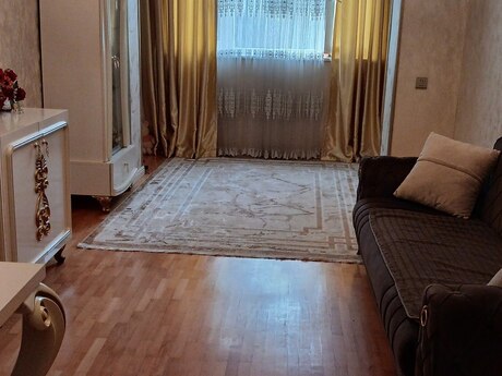 Azadlıq Prospektidə 2 otaqlı köhnə tikili mənzil satılır, 65 m², 200 000 AZN, şəkil 2 / 12