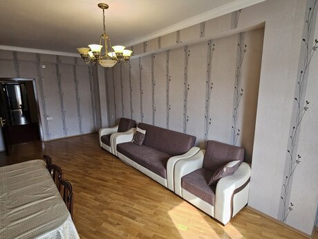 4-room new-build apartment for rent in 20 Yanvar, 110 m², 800 AZN/mo, photo 2 / 12