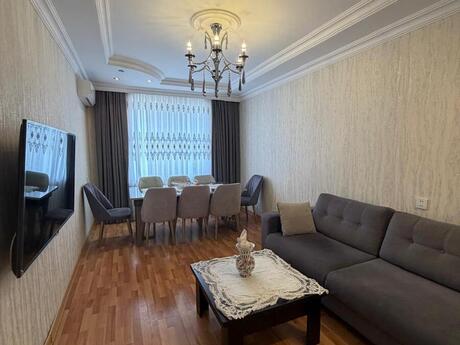 Объявление №6556390 - Баку, Хатаинский р., 5-комн., 120 м², 8/9 этаж