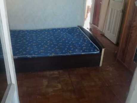Koroğluda 2 otaqlı köhnə tikili mənzil kirayə verilir, 50 m², 500 AZN/ay, şəkil 3 / 12