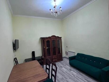 2-room old-build apartment for rent in Nizami, 60 m², 650 AZN/mo, photo 2 / 9