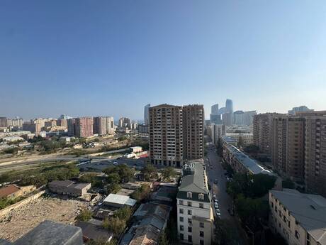 28 Mayda 3 otaqlı yeni tikili mənzil satılır, 118 m², 369 000 AZN, şəkil 2 / 12
