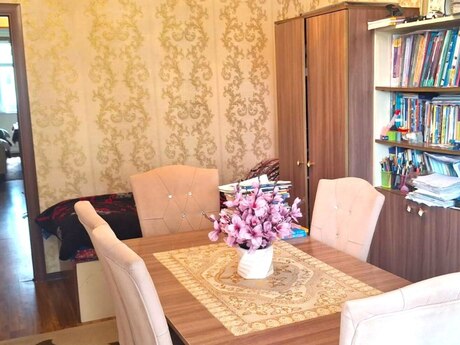 Bakıxanovda 3 otaqlı köhnə tikili mənzil satılır, 85 m², 188 000 AZN, şəkil 4 / 9
