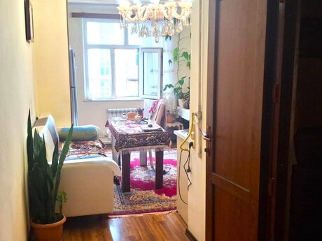 Bakıxanovda 3 otaqlı köhnə tikili mənzil satılır, 85 m², 188 000 AZN, şəkil 5 / 9