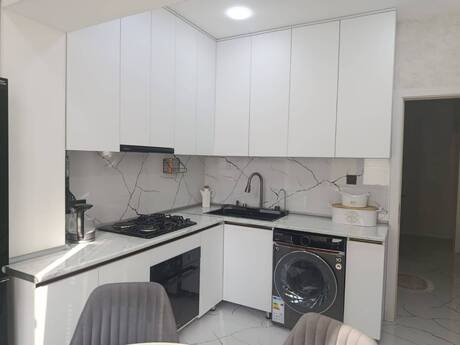 Köhnə Günəşlidə 3 otaqlı köhnə tikili mənzil satılır, 90 m², 228 000 AZN, şəkil 2 / 10