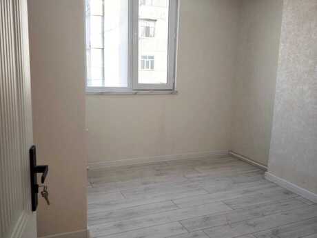 Əhmədlidə 2 otaqlı köhnə tikili mənzil satılır, 36 m², 145 000 AZN, şəkil 2 / 12