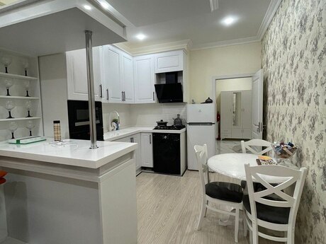 Yeni Yasamalda 2 otaqlı yeni tikili mənzil kirayə verilir, 77 m², 700 AZN/ay, şəkil 5 / 11