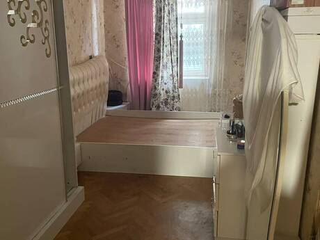 4-room old-build apartment for sale in İnşaatçılar, 93 m², 230 000 AZN, photo 3 / 12