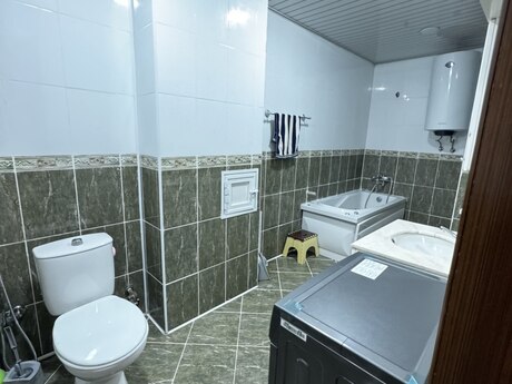 Сдаётся 3-комнатная квартира в новостройке, Nəsimi, 129 м², 950 AZN/мес, фото 2 / 8