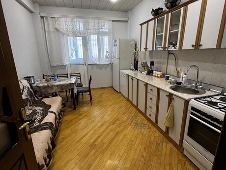 Сдаётся 3-комнатная квартира в новостройке, Nəsimi, 129 м², 950 AZN/мес, фото 4 / 8