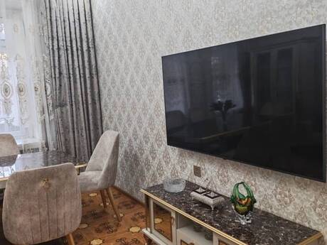 Elan №6556597 - Bakı, Nizami m., 3 otaqlı, 70 m², 1/5 mərtəbə