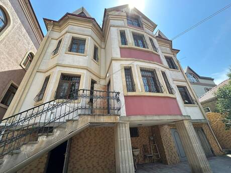 Elan №6556662 - Bakı, Xalqlar Dostluğu m., 7 otaqlı, 600 m²