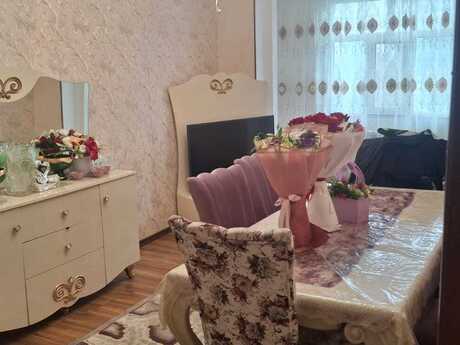 3 otaq · 90 m² · 4/5 mərtəbə, Bakıxanov