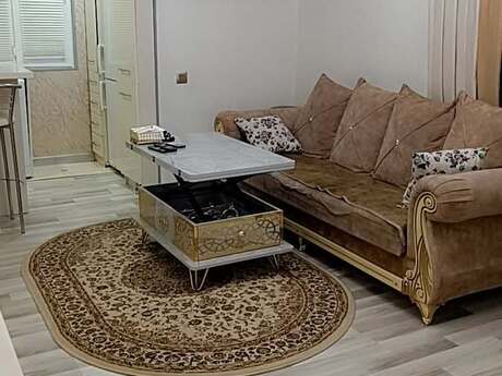 2-room old-build apartment for rent in Elmlər Akademiyası, 99 m², 650 AZN/mo, photo 3 / 9