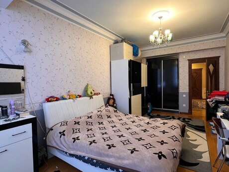 4-room new-build apartment for rent in Elmlər Akademiyası, 186 m², 1 500 AZN/mo, photo 5 / 12
