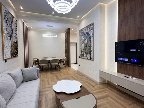28 Mayda 2 otaqlı yeni tikili mənzil satılır, 92 m², 455 000 AZN, şəkil 3 / 11