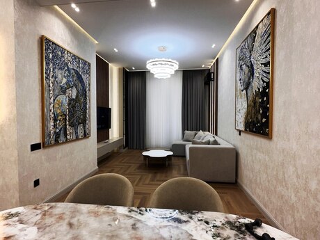 2 otaq · 92 m² · 3/18 mərtəbə, 28 May