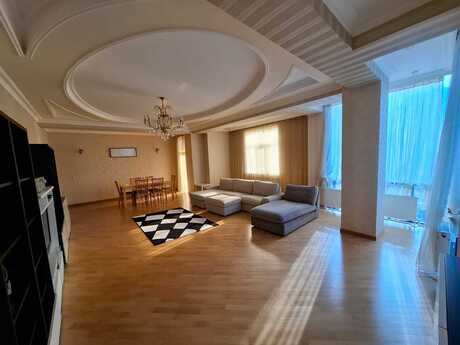 28 Mayda 3 otaqlı yeni tikili mənzil satılır, 167 m², 460 000 AZN, şəkil 4 / 12