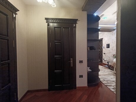 Объявление №6556851 - Баку, м. Ази Асланов, 3-комн., 130 м², 12/17 этаж