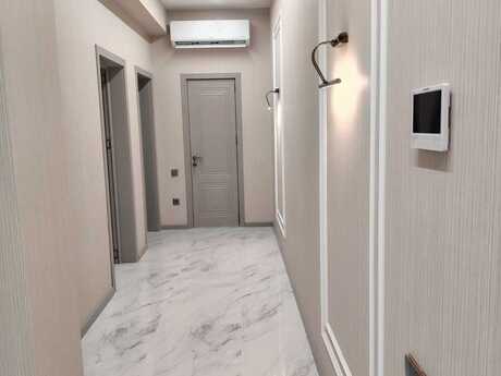 Bakıxanovda 2 otaqlı yeni tikili mənzil kirayə verilir, 74 m², 770 AZN/ay, şəkil 5 / 12