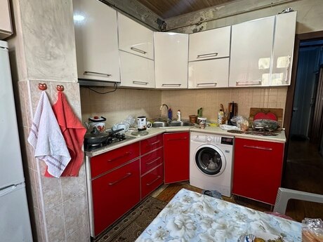 İnşaatçılarda 2 otaqlı köhnə tikili mənzil satılır, 65 m², 165 000 AZN, şəkil 3 / 11