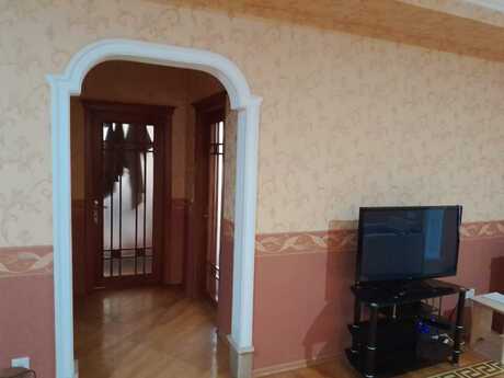 İnşaatçılarda 4 otaqlı yeni tikili mənzil kirayə verilir, 120 m², 200 AZN/ay, şəkil 3 / 4