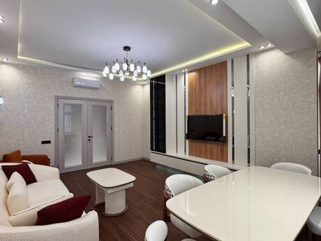 Renessans Palace kompleksində 3 otaqlı yeni tikili mənzil satılır, 95 m², 540 000 AZN, şəkil 4 / 12