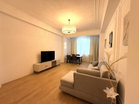 28 Mayda 3 otaqlı yeni tikili mənzil satılır, 100 m², 382 000 AZN, şəkil 3 / 12
