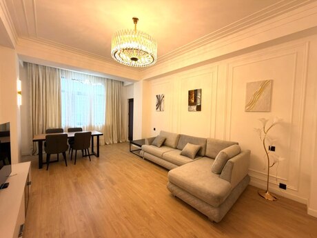 28 Mayda 3 otaqlı yeni tikili mənzil satılır, 100 m², 382 000 AZN, şəkil 2 / 12