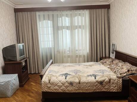 Продаётся 3-комнатная квартира в старом фонде, Gənclik, 86 м², 280 000 AZN, фото 4 / 12