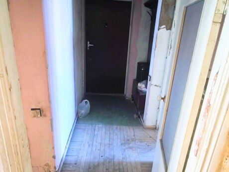 28 Mayda 3 otaqlı köhnə tikili mənzil satılır, 70 m², 200 000 AZN, şəkil 2 / 12