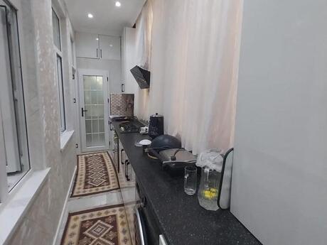 Sahildə 2 otaqlı köhnə tikili mənzil satılır, 45 m², 185 000 AZN, şəkil 3 / 9