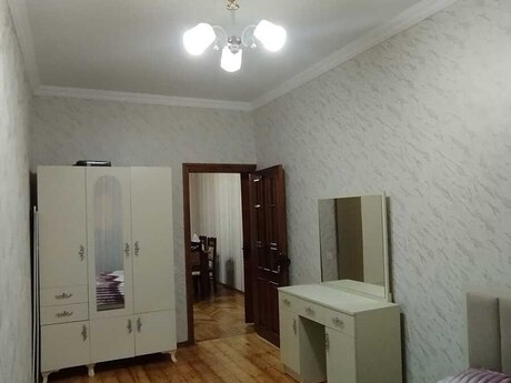 Memar Əcəmidə 2 otaqlı köhnə tikili mənzil satılır, 55 m², 147 000 AZN, şəkil 5 / 12