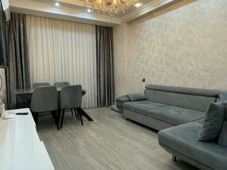28 Mayda 2 otaqlı yeni tikili mənzil kirayə verilir, 85 m², 850 AZN/ay, şəkil 2 / 9
