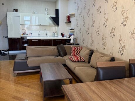 Elan №6557274 - Bakı, Dərnəgül m., 2 otaqlı, 67 m², 7/17 mərtəbə