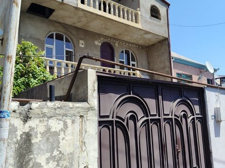 5 otaq · 200 m², Memar Əcəmi