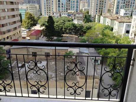 28 Mayda 2 otaqlı yeni tikili mənzil satılır, 75 m², 259 000 AZN, şəkil 4 / 10