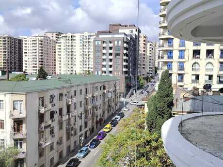 28 Mayda 2 otaqlı yeni tikili mənzil satılır, 75 m², 259 000 AZN, şəkil 3 / 10