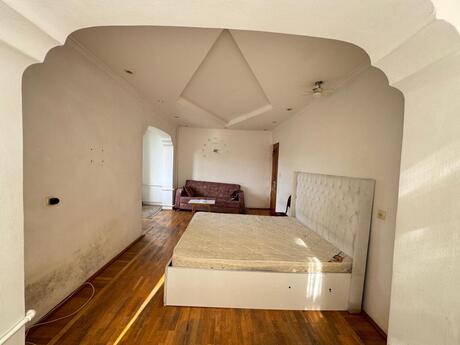 Memar Əcəmidə 2 otaqlı köhnə tikili mənzil kirayə verilir, 70 m², 650 AZN/ay, şəkil 3 / 12