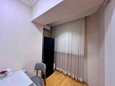 3-room old-build apartment for sale in Şah İsmayıl Xətai, 80 m², 275 000 AZN, photo 3 / 12