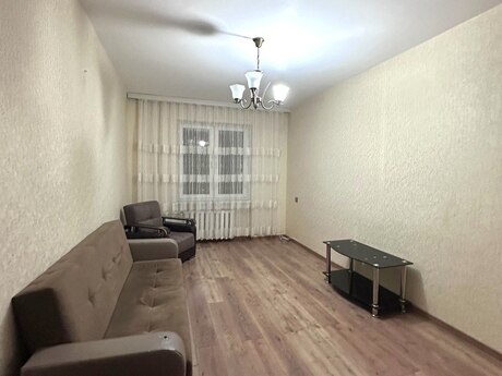 2-room old-build apartment for sale in Əhmədli, 65 m², 175 000 AZN, photo 2 / 9