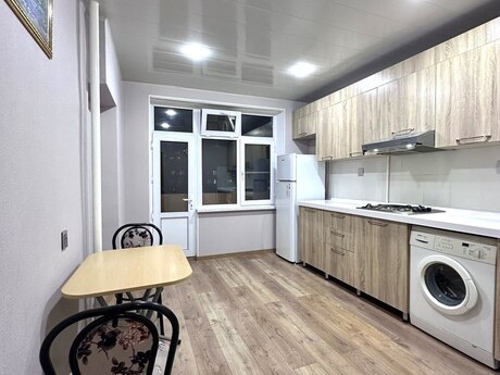 2-room old-build apartment for sale in Əhmədli, 65 m², 175 000 AZN, photo 3 / 9