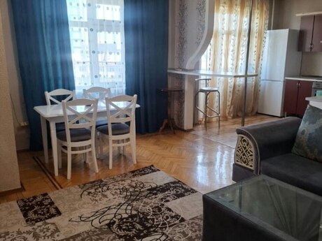 Объявление №6557404 - Баку, м. Ичеришехер, 2-комн., 68 м², 6/17 этаж