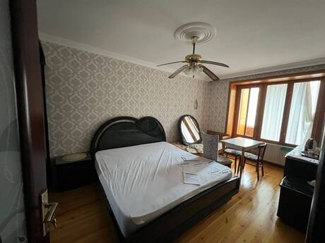 Qara Qarayevdə 3 otaqlı köhnə tikili mənzil kirayə verilir, 65 m², 740 AZN/ay, şəkil 2 / 9