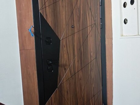 8-ci kilometrdə 3 otaqlı köhnə tikili mənzil satılır, 94 m², 258 000 AZN, şəkil 2 / 11